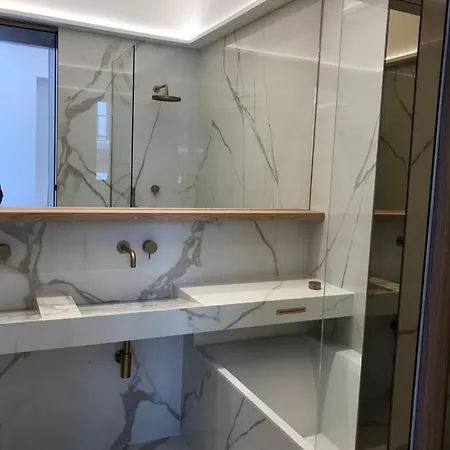 Apartment Luxurious -2br-4p-hotel De *