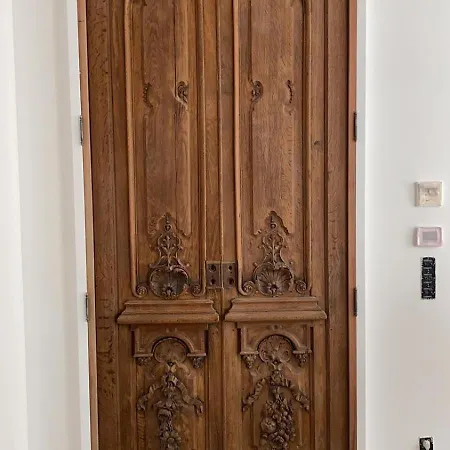 Luxurious -2br-4p-hotel De Apartment *