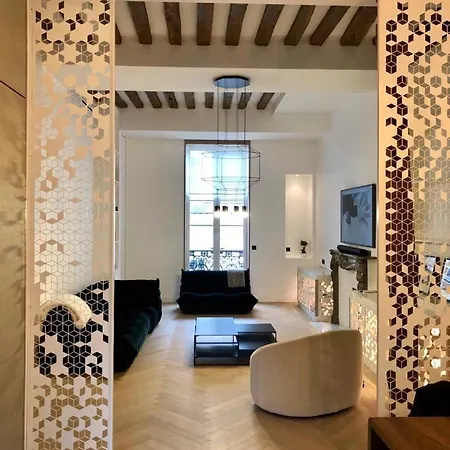 Apartment Luxurious -2br-4p-hotel De